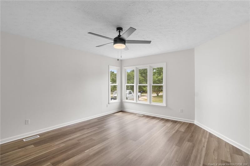 955 Pepperwood Dr, Fayetteville, NC 28311