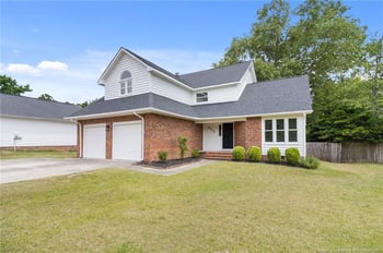 955 Pepperwood Dr, Fayetteville, NC 28311