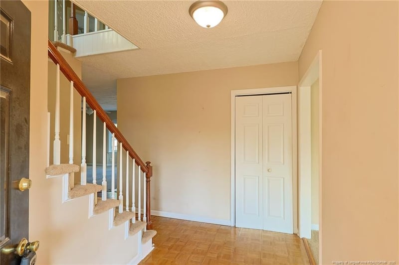 955 Pepperwood Dr, Fayetteville, NC 28311