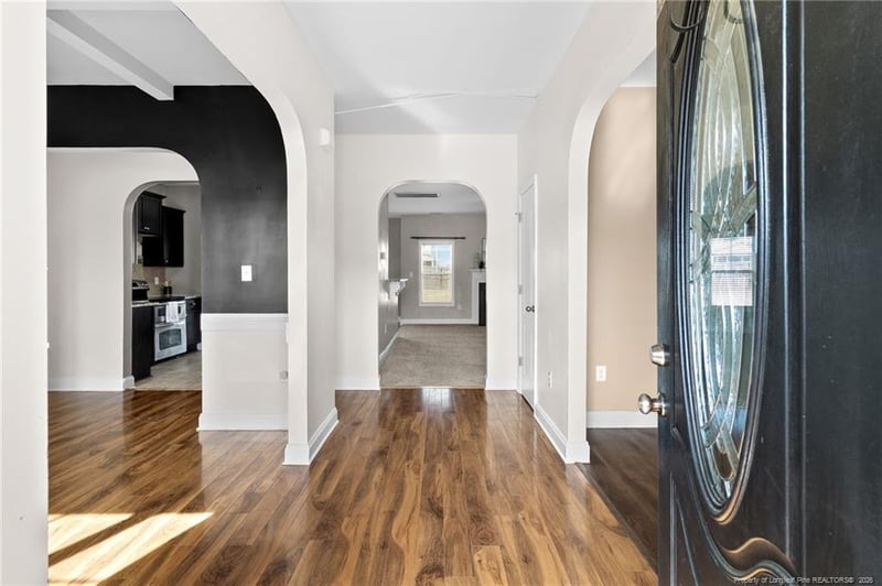 955 Ronald Reagan Dr, Fayetteville, NC 28311