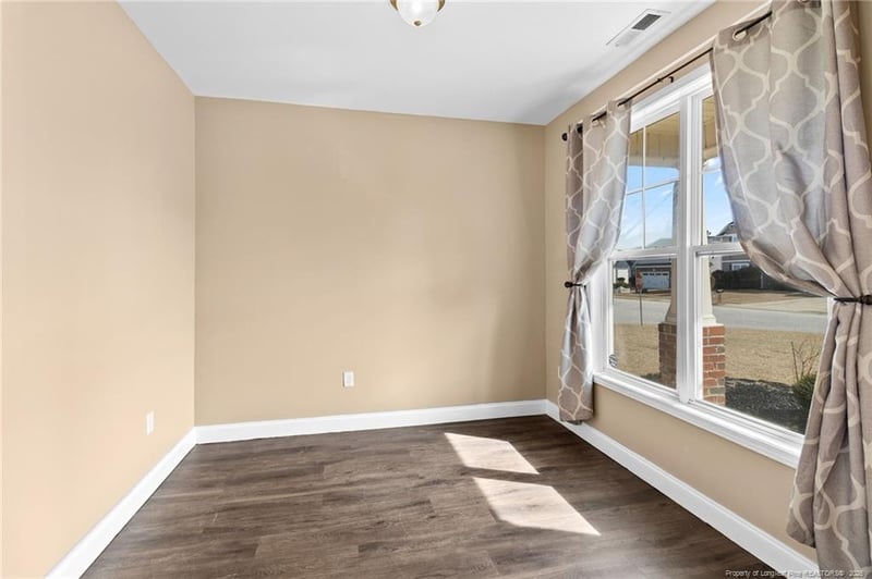 955 Ronald Reagan Dr, Fayetteville, NC 28311