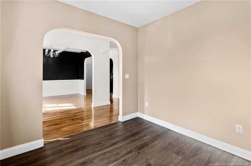 955 Ronald Reagan Dr, Fayetteville, NC 28311