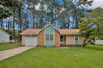 9558 Hollbrook Ln, Fayetteville, NC 28314
