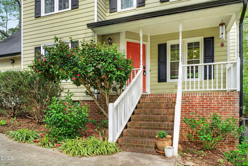 956 E Durness Ct, Wake Forest, NC 27587