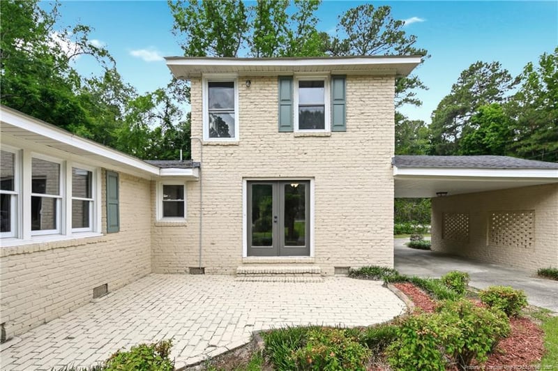 956 Middle Rd, Fayetteville, NC 28312
