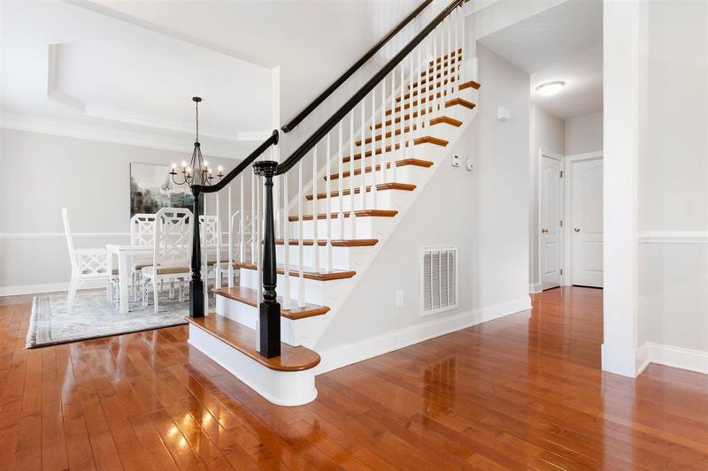 9561 Brookchase Dr, Raleigh, NC 27617