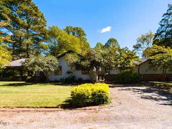 9568 Nc Highway 210, Four Oaks, NC 27524