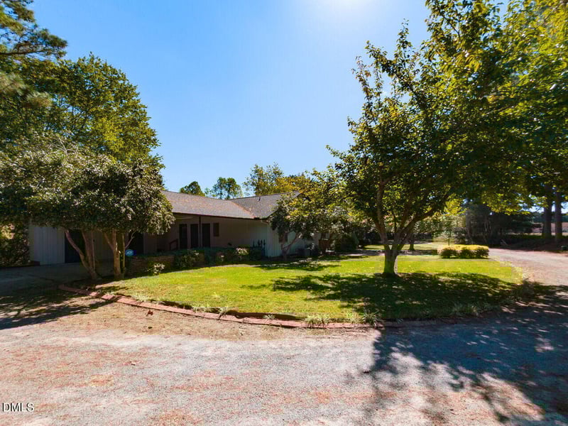 9568 Nc Highway 210, Four Oaks, NC 27524