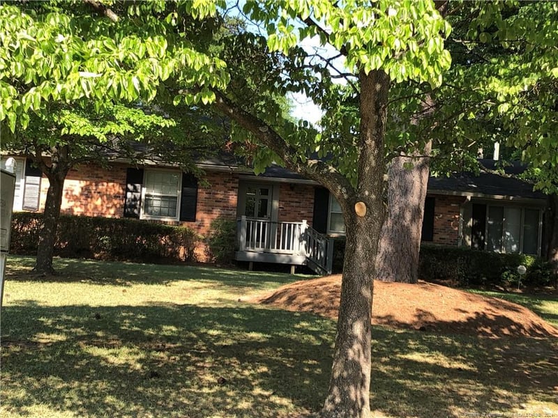 957 Old Mcpherson Church Rd, Fayetteville, NC 28303
