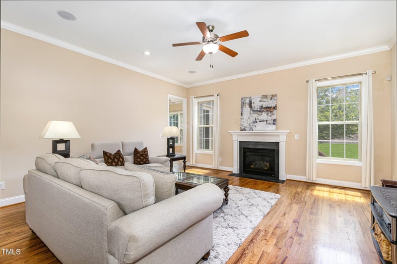 957 Regency Cottage Pl, Cary, NC 27518