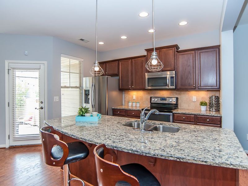 958 Ambergate Station, Apex, NC 27502