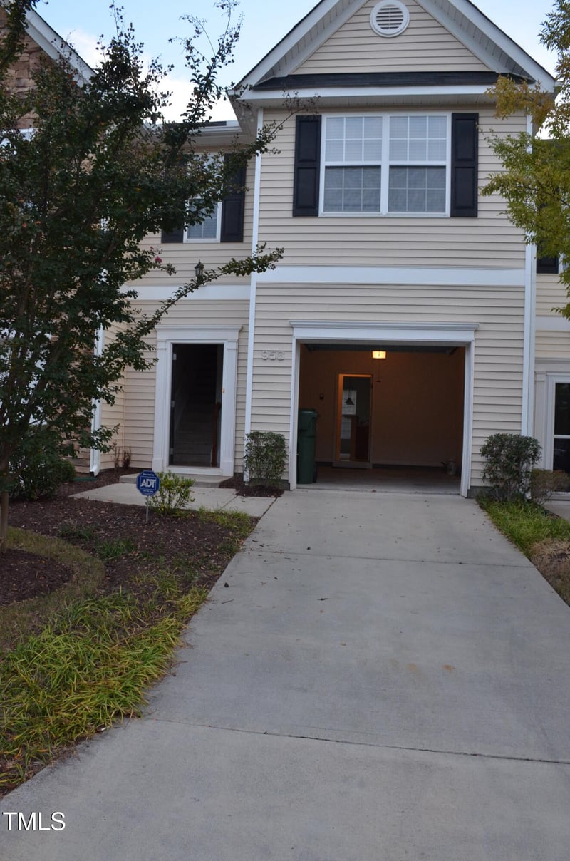 958 Shining Wire Way, Morrisville, NC 27560