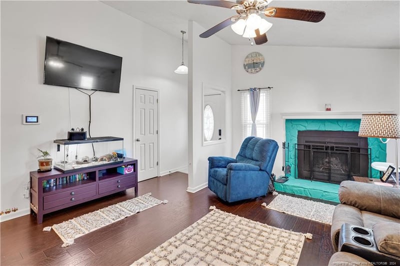9581 Mountain Home Dr, Fayetteville, NC 28314