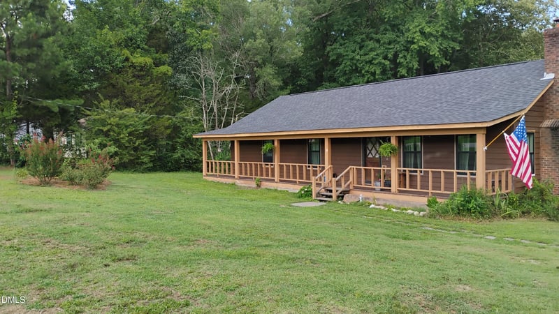 959 Cheves Rd, Zebulon, NC 27597