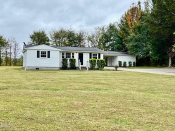 9590 Amis Chapel Rd, Oxford, NC 27565