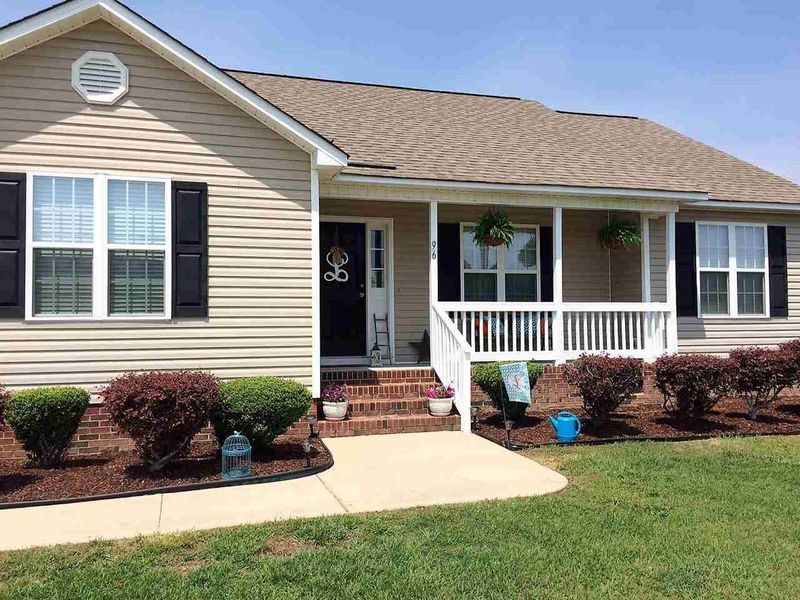 96 Bayberry Ln, Smithfield, NC 27577
