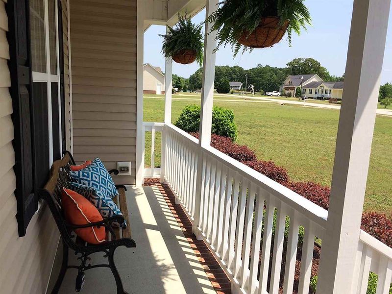 96 Bayberry Ln, Smithfield, NC 27577