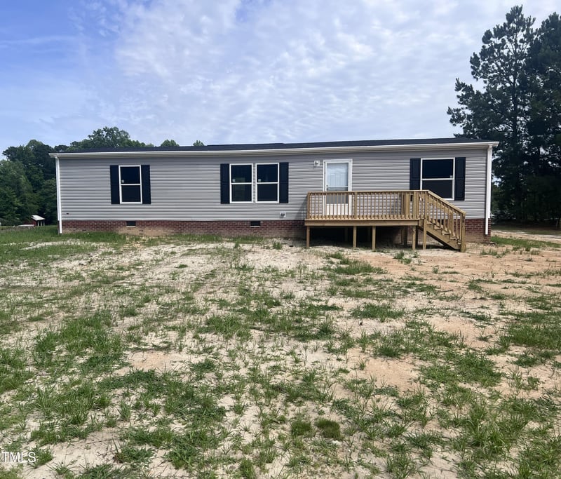 96 Church Rd, Benson, NC 27504