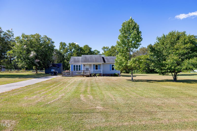 96 Homestead Dr, Selma, NC 27576