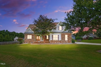 96 Jackson Ridge Ct, Willow Springs, NC 27592