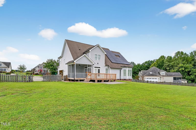 96 Jackson Ridge Ct, Willow Springs, NC 27592