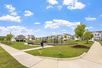 96 March Creek Dr, Fuquay Varina, NC 27526
