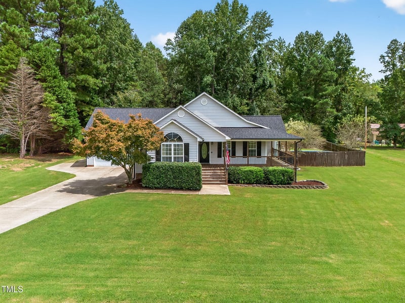 96 Oak Fern Ln, Willow Springs, NC 27592