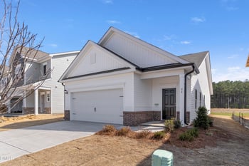 96 Oyster Tabby Dr, Lillington, NC 27546