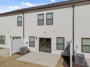 96 Periwinkle Pl, Clayton, NC 27527