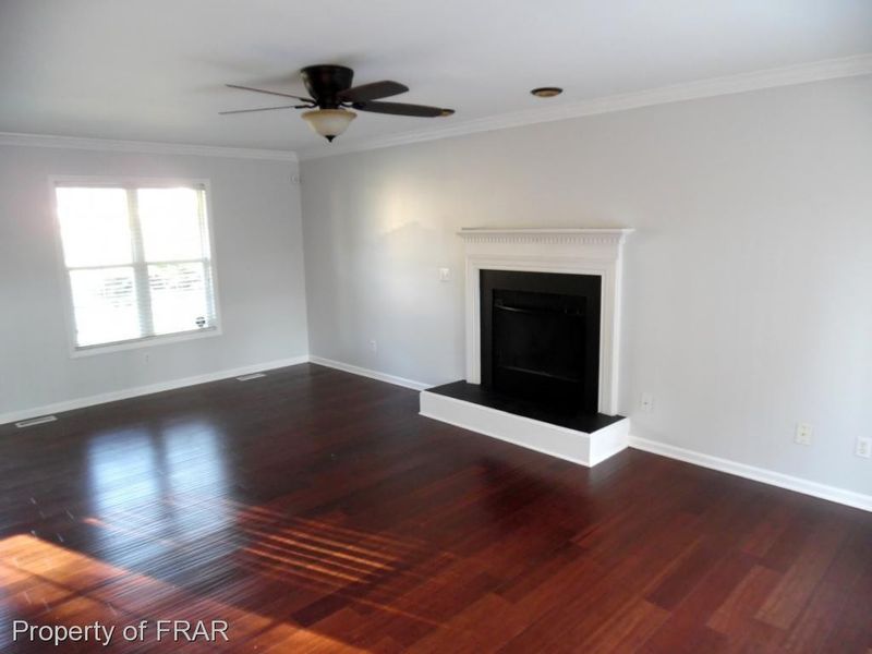 96 Pinevalley Ln, Sanford, NC 27332