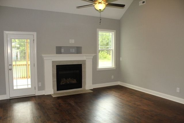96 Scarlet Bell Dr, Youngsville, NC 27596