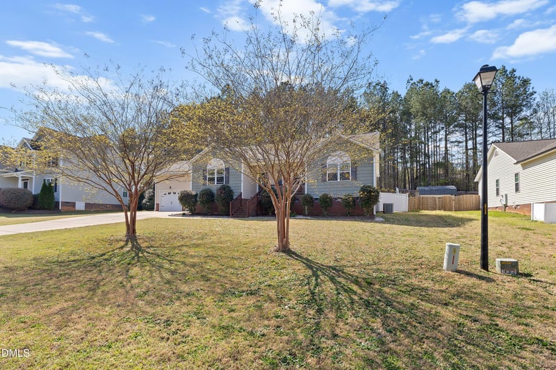 96 Sequoia Dr, Clayton, NC 27527