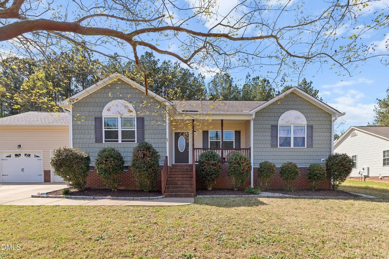 96 Sequoia Dr, Clayton, NC 27527