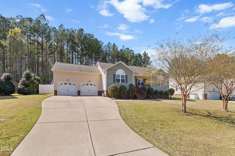 96 Sequoia Dr, Clayton, NC 27527
