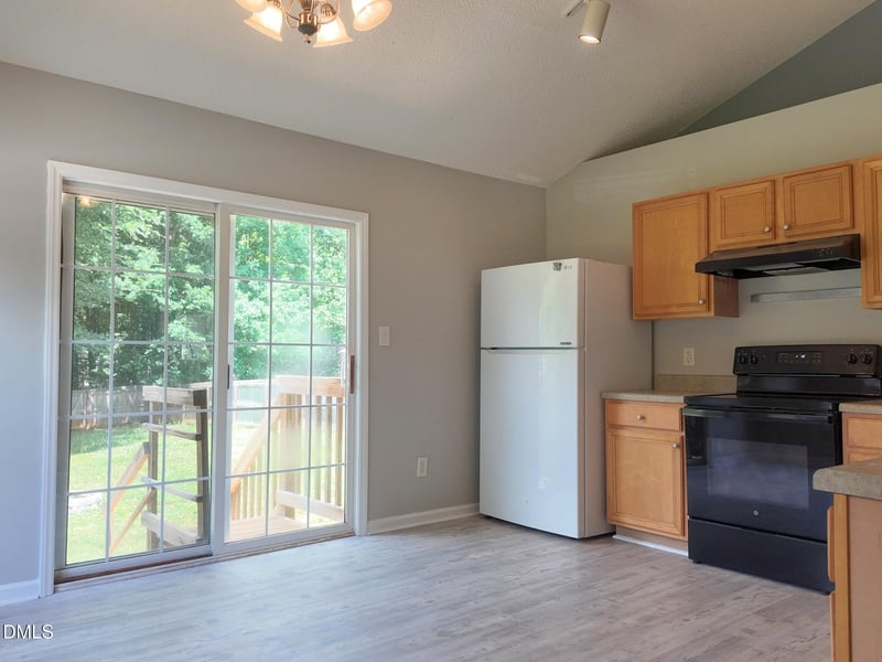 96 Shire Ct, Zebulon, NC 27597