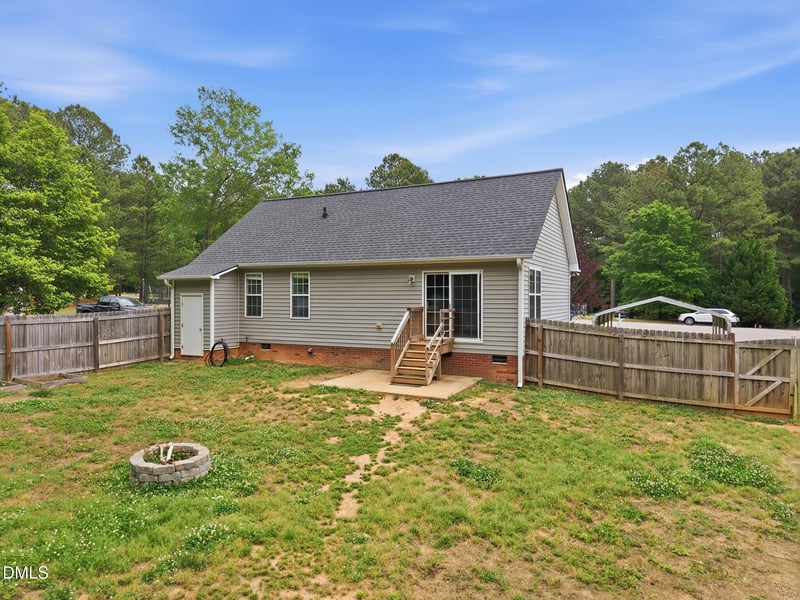 96 Shire Ct, Zebulon, NC 27597