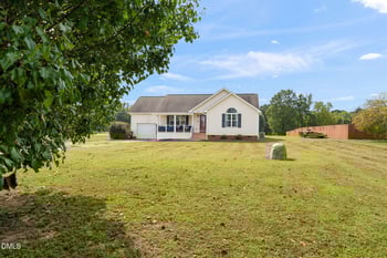 96 Sugarhill Dr, Zebulon, NC 27597