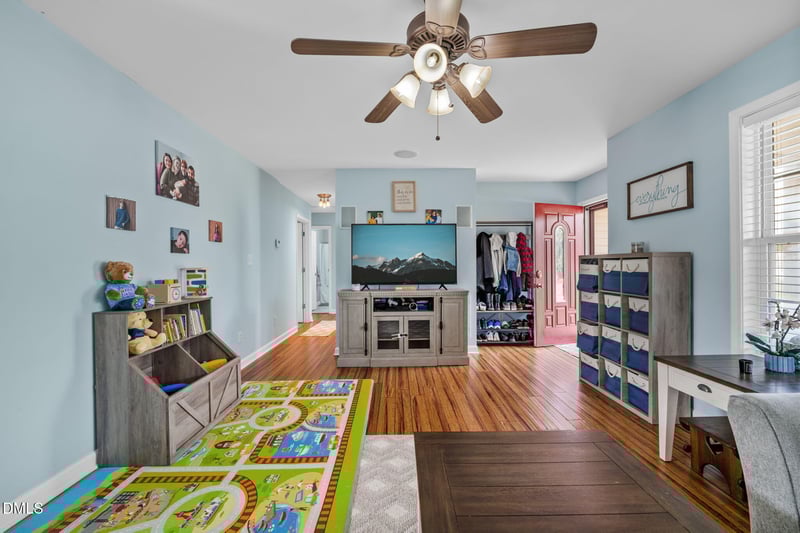 96 Sugarhill Dr, Zebulon, NC 27597