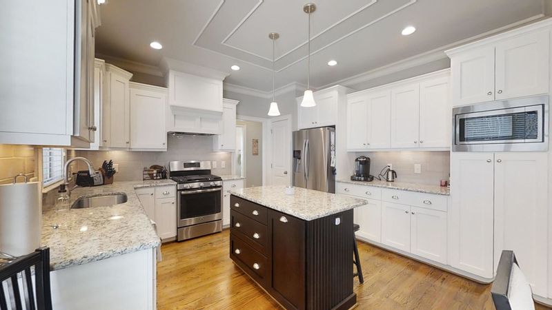 96 Thorndale Ct, Clayton, NC 27527