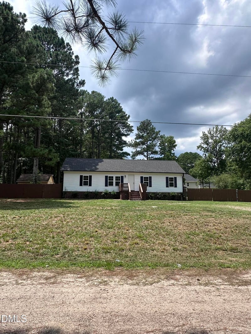 96 Vineyard Dr, Louisburg, NC 27549