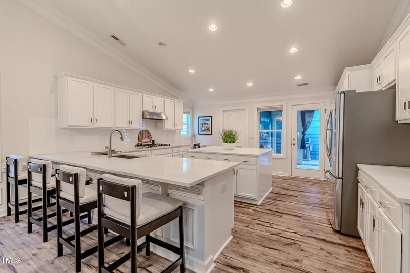960 Branch Line Ln, Apex, NC 27502