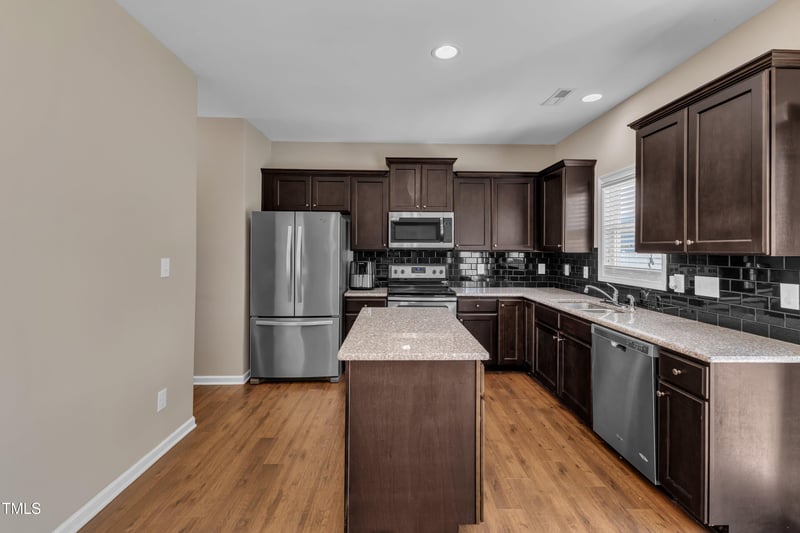 960 Sandyhill Rd, Wendell, NC 27591