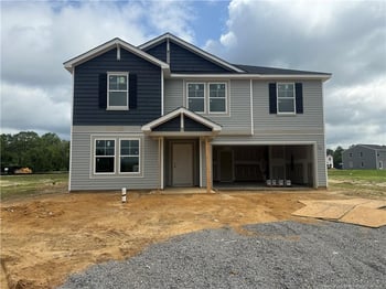960 Sapphire Stone Ln, Hope Mills, NC 28348