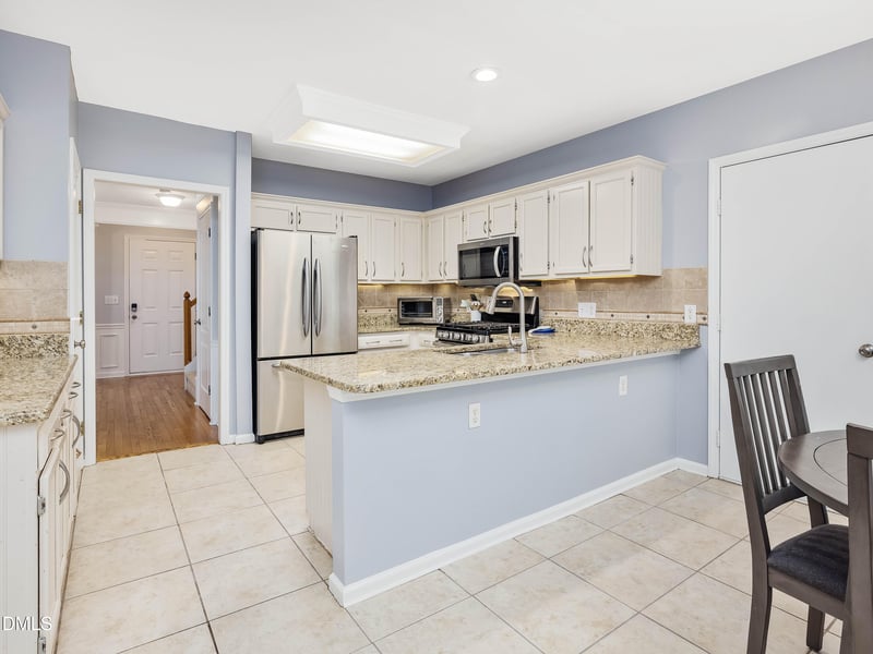 9604 Miranda Dr, Raleigh, NC 27617
