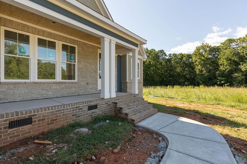 9608 Chris Dr, Raleigh, NC 27603