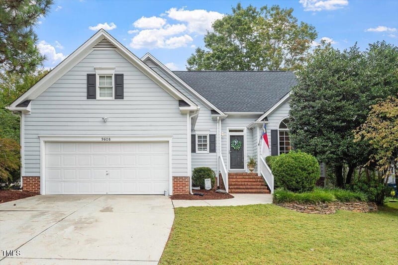 9608 Elham Ct, Raleigh, NC 27615
