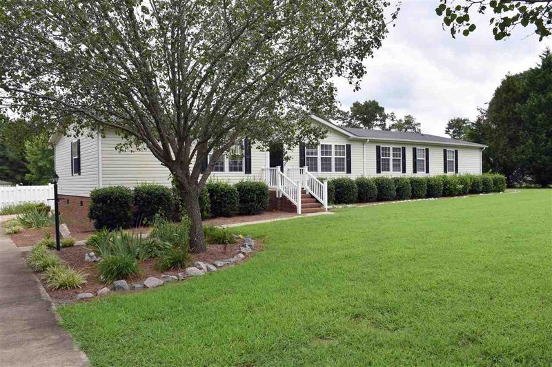 961 Moores Pond Rd, Youngsville, NC 27596