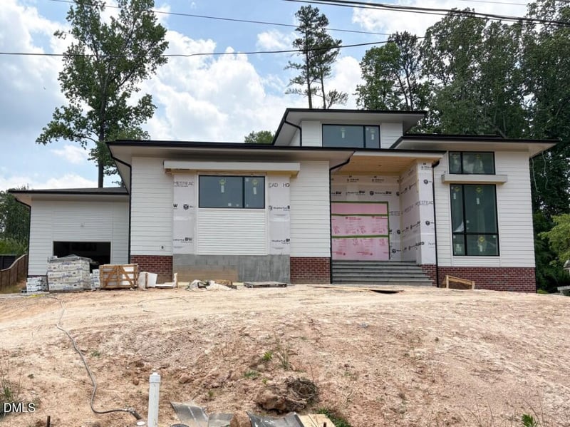 961 Wimbleton Dr, Raleigh, NC 27609