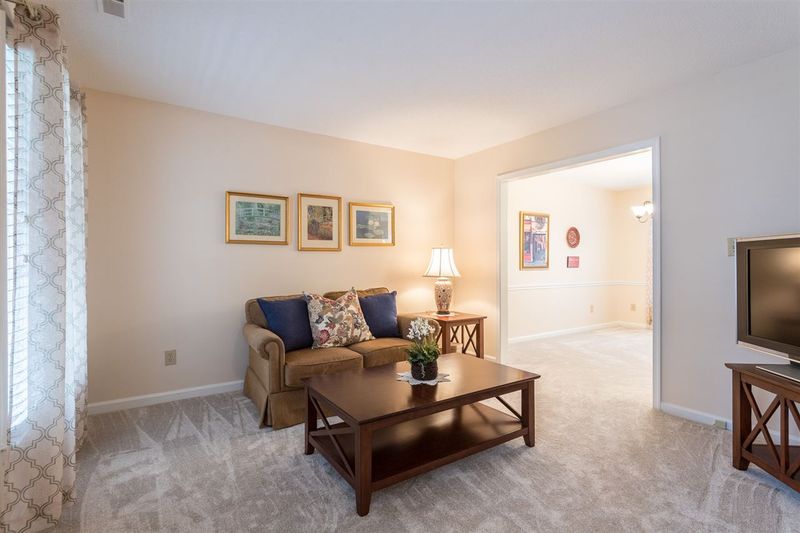 9612 Bells Valley Dr, Raleigh, NC 27617