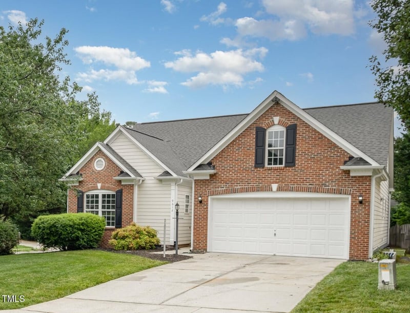 9612 Treymore Dr, Raleigh, NC 27617